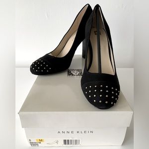 Anne Klein *NEW* “Qadira” black suede heels with gold studs. Size 8 M.